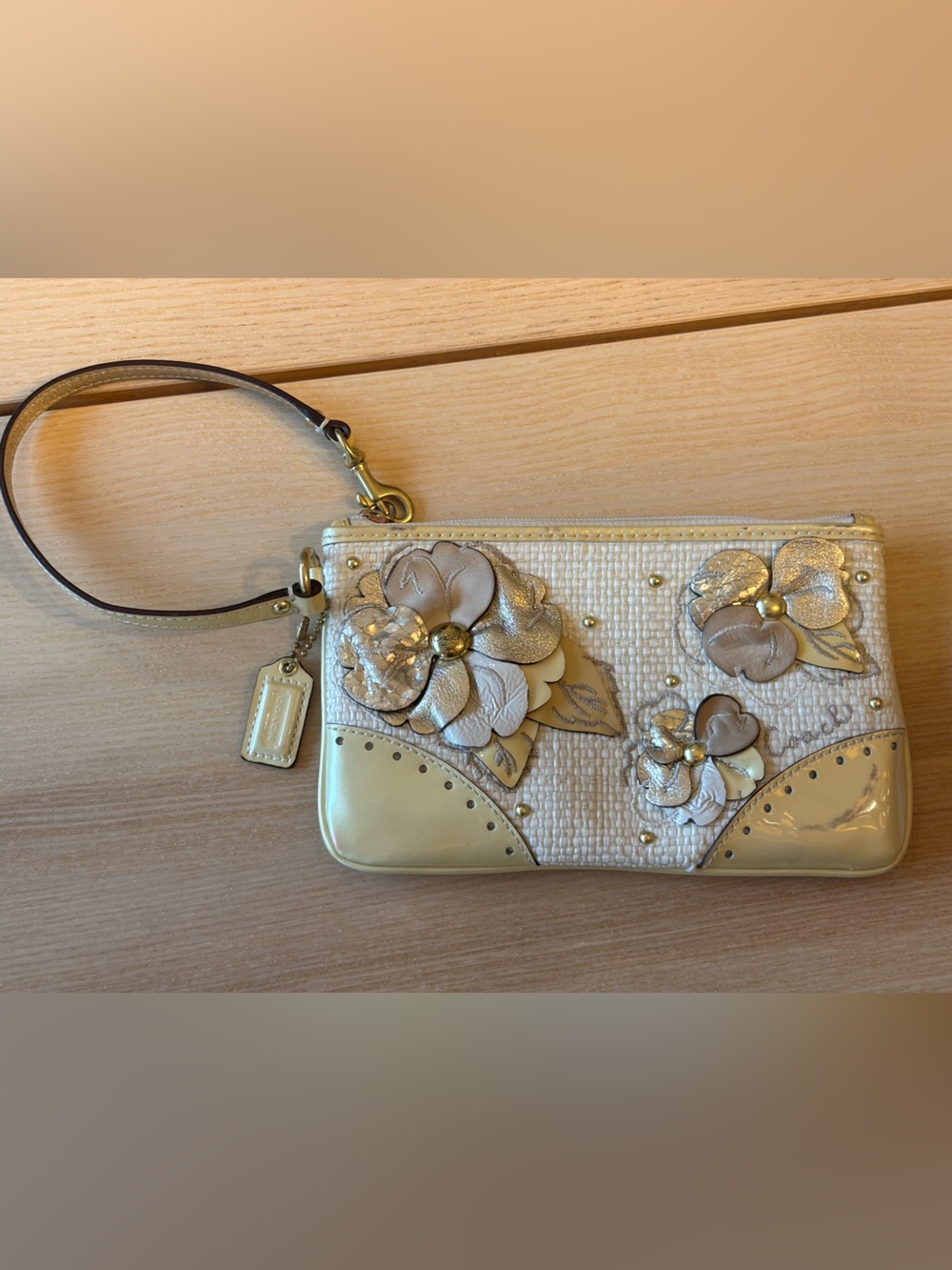 COACH, floral applique wristlet! - Picture 2 of 7
